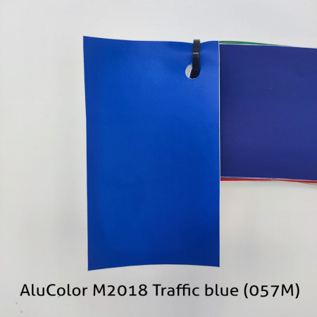 Пленка цветная AluColor M2018 Traffic blue (057M)